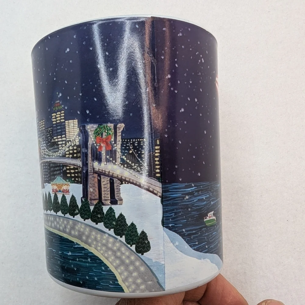 NWT Anthropologie Holiday in the City Candle New York City  Winter White Thyme